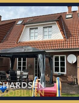 Geräumiges Reihenmittelhaus mit Süd-Terrasse und Carport-Stellplatz in Leck - Leck