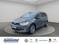 VW Touran, 1.5 l TSI Highline OPF 7, Jahr 2022 - Rudolstadt