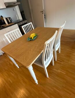 Esstisch mit 4 Stühlen zu verkaufen. Guter Zustand. - Aachen