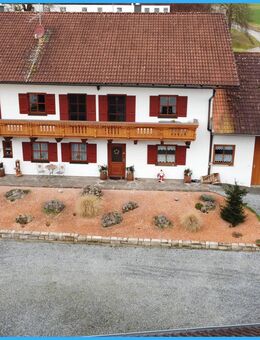 DIPL.-Immowirt MAIER !! Platz für Familie, Hobbys oder Firmensitz - großes Anwesen im Bestzustand !! - Dietersburg
