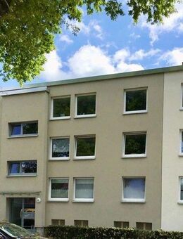 Schicke und großzügige 3,5-Zimmer-Wohnung mit Einbauküche und 2 Balkone - Garbsen