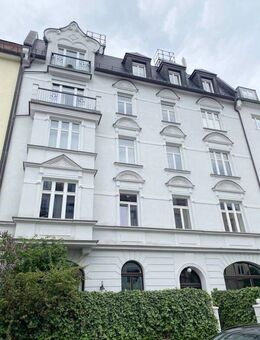 Modernes Wohnen im stilvollen Altbau - 2-Zimmer-Wohnung mit Balkon in ruhiger Lage in Neuhausen - München