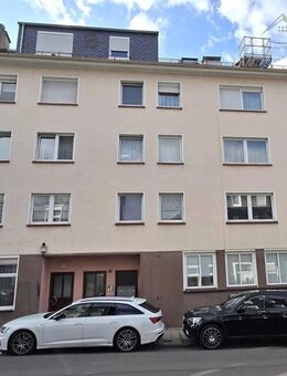 GEPFLEGTE 3-RAUMWOHNUNG MIT BALKON UND GARAGE IN RUHIGER ZENTRUMSLAGE - Remscheid