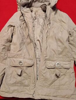 Winterjacke in beige - Mörfelden-Walldorf