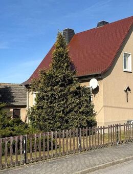 Solides Einfamilienhaus mit schönem Umfeld - Sanierungsobjekt mit Potenzial - Ralbitz-Rosenthal