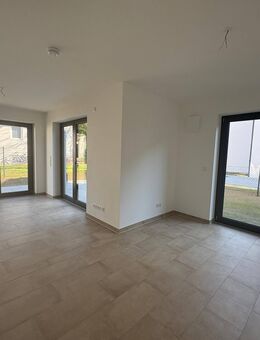 EG-Gartenwohnung - mit Hobbyraum und eigenem Garten - ERSTBEZUG NEUBAU - München