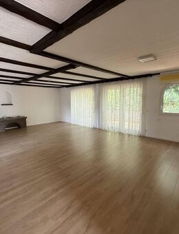 Top gepflegte 3-Zi.-Wohnung im OG mit Balkon, Terrasse, Garten und Stellplatz - Meckesheim