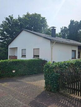EFH mit Einliegerwohnung in guter Lage von Schmelz - Schmelz
