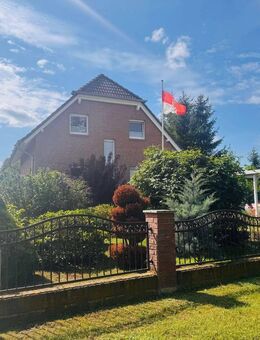 Verklinkertes Einfamilienhaus mit Vollkeller in ruhiger Lage von Neuhardenberg! - Neuhardenberg