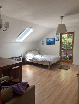 2-Zimmer-DG-Wohnung mit Balkon und EBK in Kochel am See (ab 01.01. oder 01.02.2026) - Kochel (See)