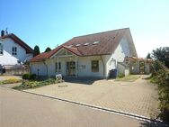 Einfamilienhaus mit Garage und Gewerberaum (ehemals Apotheke) - Dietmannsried