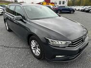 VW Passat Variant, 2.0 TDI Business PDCvo hi Front Massage Insassen-Schutz, Jahr 2021 - Boxberg (Baden-Württemberg)