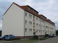 3-Zimmer-Wohnung EG mit Balkon in ländlicher Gegend - Coswig (Anhalt)