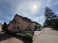 Tolle 2-Zi.-DG-Wohnung mit Balkon, TL-Bad und TG-Stellplatz in guter Lage in Schorndorf! - Schorndorf (Baden-Württemberg)