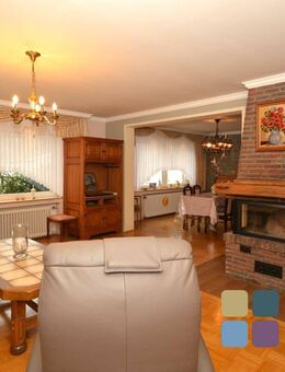 IPA- Zwei Häuser - ein Preis ! Ein freistehendes Einfamilienhaus & ein vermietetes Nebenhaus - Jülich