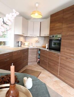 Luxuriöse Ruhe in Alleinlage - Wohnen mit unverbaubarem Blick über Landschaft & Wald - Maulbronn