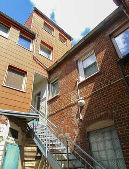 Kapitalanlage: Wohn- und Geschäftshaus mit 5 Wohneinheiten + 1 Gewerbeeinheit in Alsdorf - Alsdorf (Nordrhein-Westfalen)