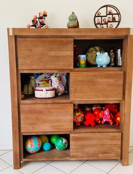 Verkaufe massiven Esszimmerschrank (Echtholz) - Obrigheim