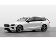 Volvo V60, Kombi Plus Dark B4 Mild-Hybrid Benzin EU6d, Jahr 2024 - Bergheim (Nordrhein-Westfalen)