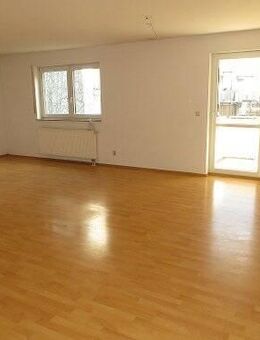 Wunderschöne, moderne 3-Raumwohnung mit großem Balkon ! - Meißen