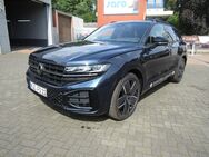 VW Touareg, 3.0 TDI R-Line IQ DRIVE, Jahr 2023 - Emmerich (Rhein)