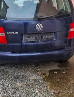 Vw touran - Neuburg (Donau) Zentrum