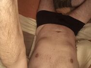 Hi suche aktiven Kerl 18 bis 40 schlank für blowjob, analsex. Bin besuchbar Gerne mit kuscheln und Übernachtung. - Frankfurt (Main) Bahnhofsviertel