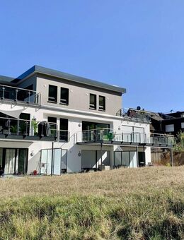 Hochwertige, moderne 3ZKB-Wohnung, Balkon, Einbauküche und Tiefgaragenstellplatz in Tawern, frei ab 15.12.2025, ideal für LUX-Pendler - Tawern