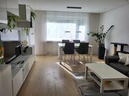 Komplett renovierte 4-Zimmer Wohnung mit Garage und 2 Stellplätzen in Metzingen-Neugreuth - Metzingen