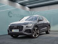 Audi Q8, S line 55TFSI e, Jahr 2021 - München