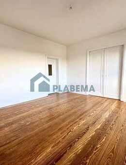 JETZT ZUM NEUEN PREIS-4-Zimmer-Wohnung in Renovierung, mit Dielenboden, Tageslichtbad & Balkon - Parchim