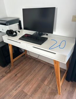 Schreibtisch - Wuppertal