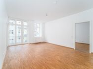 Klein, fein, mein: 2 Zimmer mit ruhigem Süd-West-Balkon - Berlin