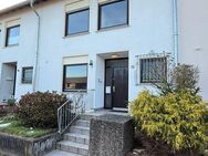 Familienfreundliches Reihenmittelhaus mit extrabreiter Garage! - Bergheim (Nordrhein-Westfalen)