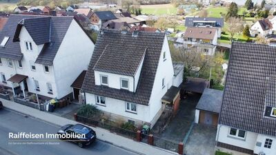 EIN- BIS ZWEIFAMILIENHAUS MIT GROSSEM GRUNDSTÜCK UND VIELSEITIGEM NUTZUNGSPOTENTIAL