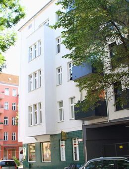 Altbau-Mehrfamilienhaus mit Optionen im Herzen der Hauptstadt - strukturiert und aufgeteilt. Mit DG-Ausbaufläche. - Berlin