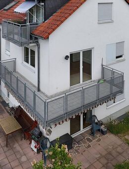 Hattersheim: Pfiffige 2-Zimmer-Wohnung in Ruhelage mit 2 Garagenplätze - Hattersheim (Main)