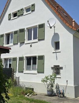 Haushälfte mit Garage, Freisitz & kleinem Gärtchen - Weil (Rhein)