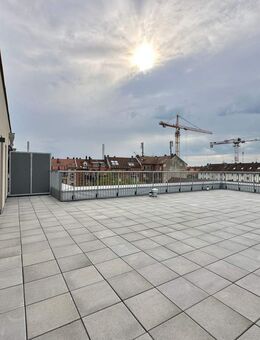 Erstbezug! 3-Neubauwohnung mit großer Dachterrasse ~ Stadtnah ~ TG-Stellplatz ~ Aufzug uvm. - Nürnberg