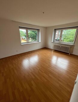 BESICHTIGUNG: Di., 02.09., 17.00 - 17.30 Uhr! Großzügige 2-Zimmer-Wohnung in Schnelsen, 71 m²! Befristete Vermietung für ein Jahr! - Hamburg
