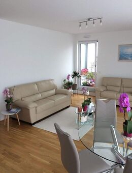 Modernes Apartment mit EBK, Terrasse, Aufzug, Tiefgarage in Wiesbaden-Südost - Wiesbaden