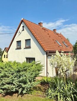 Schöne, kleine Doppelhaushälfte in Oelsnitz - Oelsnitz (Erzgebirge)