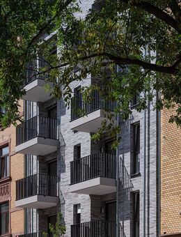 Wirklich besonders-Eleganz über den Dächern: Wohnung mit Galerie und sonniger Terrasse - Offenbach (Main)