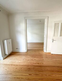 Einziehen und wohlfühlen: Frei lieferbare 3,5 Zi.-Wohnung in Eppendorf! - Hamburg