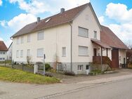 Zweifamilienhaus mit Ausbaupotential Nähe A8, Garagen, Stellplätze großes Grundstück - Bad Boll