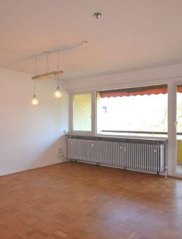 Familien(t)raum in Sindelfingen: 4,5 Zimmer mit Balkon, Garage & Stellplatz! - Sindelfingen
