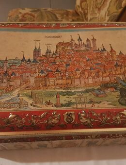 Alte Blechtruhe mit Motiv - Stadthagen