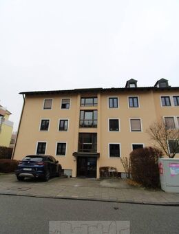 Neu sanierte 1 ZKB-Wohnung in hervorragender ruhiger Lage in Lappersdorf - Lappersdorf