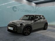 MINI Cooper S, E Hatch, Jahr 2021 - München