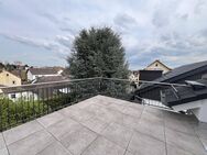 Helle 3-Zimmer-Wohnung, großem Balkon und Stellplatz - Blick auf den Feldberg & Skyline - Steinbach (Taunus)